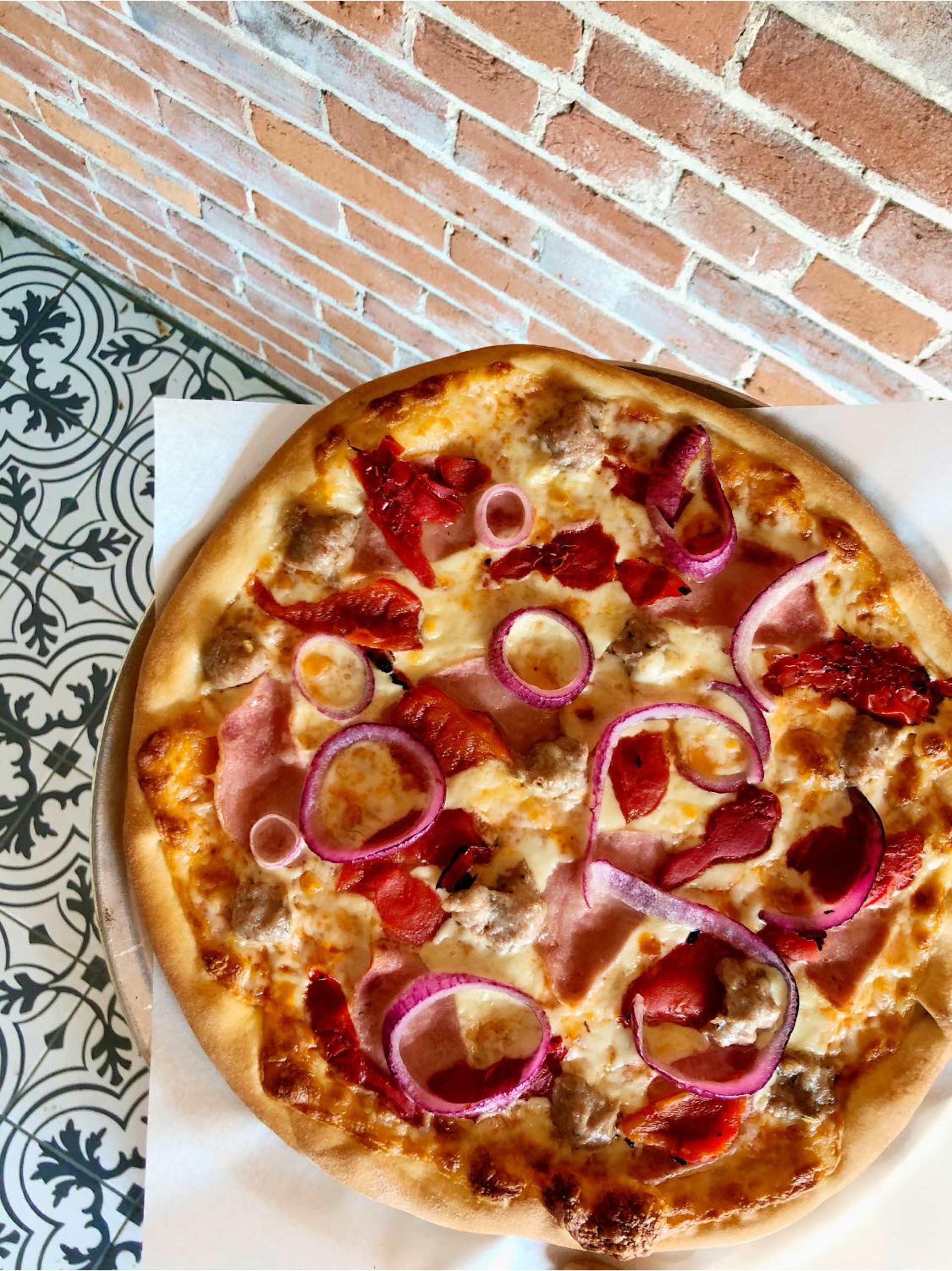 George's Pizza